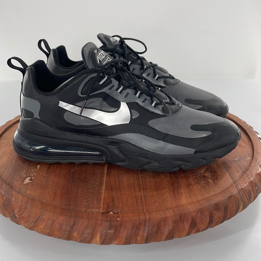 Nike Mens Air Max 270 React Black Gray Lace Up Running Shoes Size 13